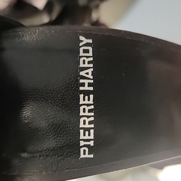 Pierre Hardy new this yr shoes shimmering black with big sequins sz 36.5, 4in he - Picture 3 of 10